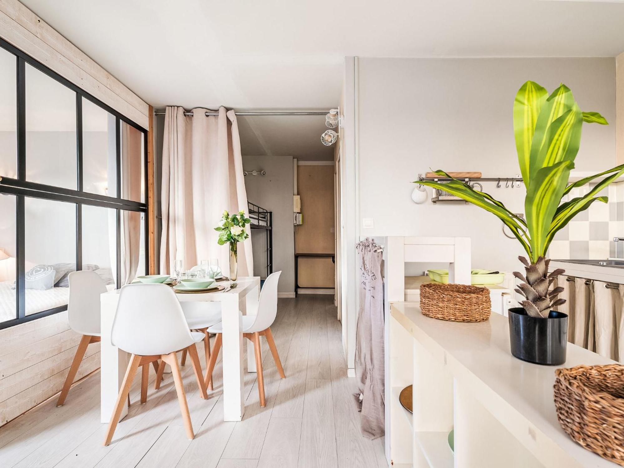 Les Balcons De La Rance By Interhome La Richardais